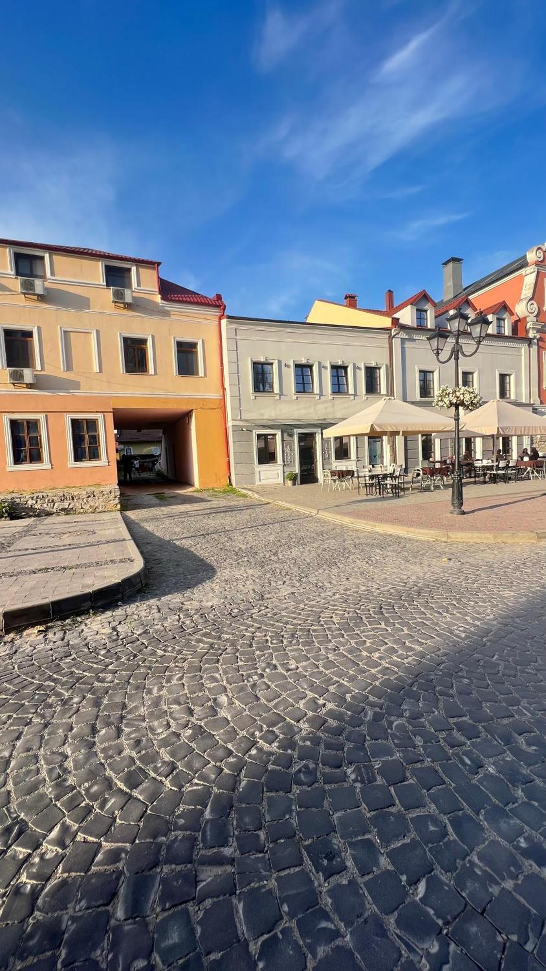 Чудові Апартаменти «D.I.M.» В Старому Місті Kamianets-Podilskyi Ngoại thất bức ảnh